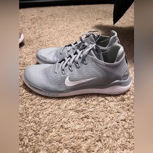 Nike Free Run tennis shoes worn once